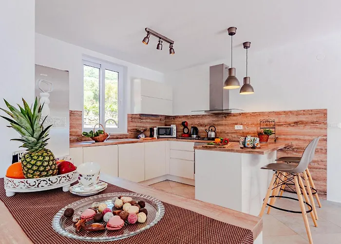 Stunning In Dingac * Gornji Dingač