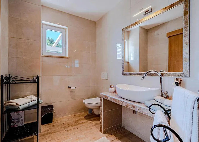 Stunning In Dingac *