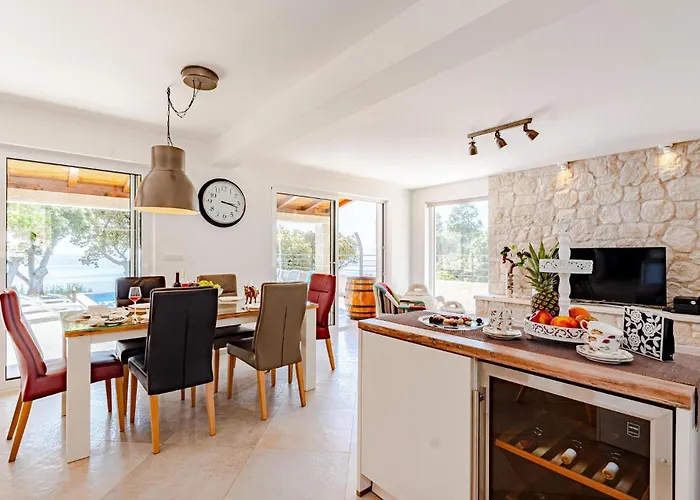 Stunning In Dingac *